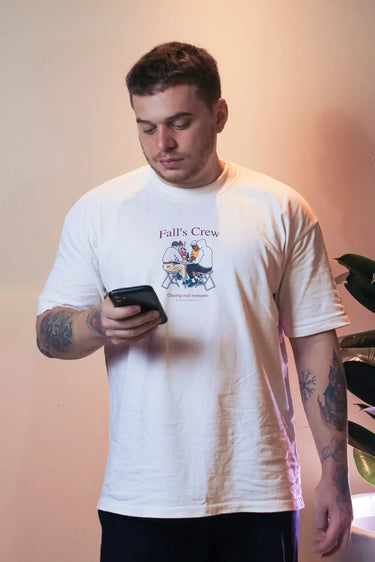 Camiseta Fall Crew — camiseta vista frontal com estampa