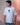 Camiseta Mascote — modelo vestindo a camiseta, look completo streetwear