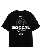 Estampa costas na cor preta com ilustração line art de grupo de amigos, frase Social Animal e Not Virtual