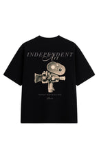 Camiseta Oversized Independent Art Preta estampa câmera fotográfica vintage anos 50 streetwear