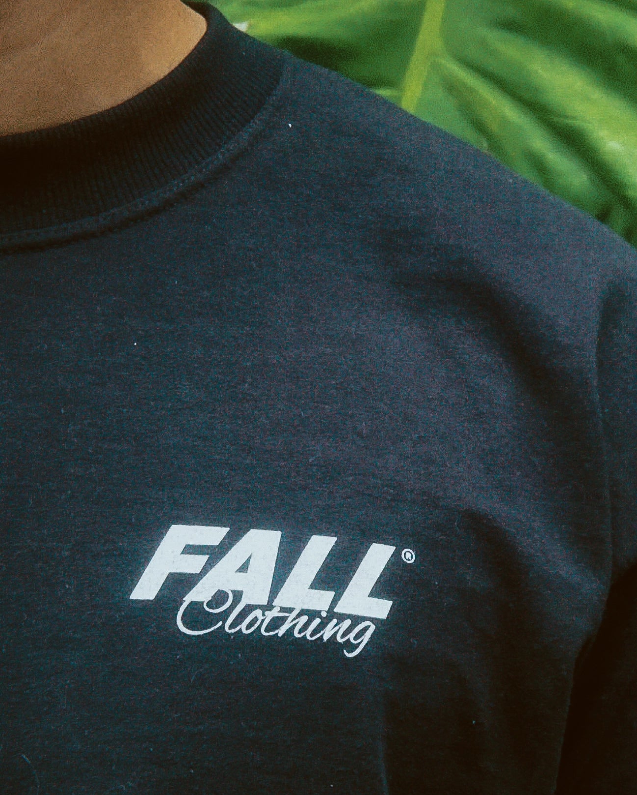 Gola ribana canelada grossa detalhe tecido algodão premium toque macio e confortável